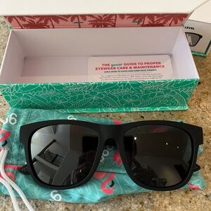 Goodr Hooked On Onyx glasses